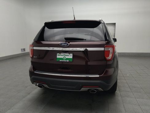 Used 2018 Ford Explorer XLT w/ Equipment Group 201A FWD image 7