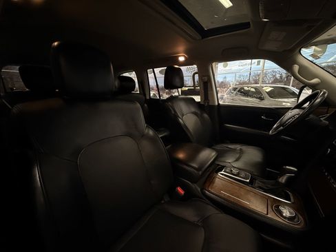 Used 2023 Nissan Armada SL w/ Captain's Chairs Package image 38