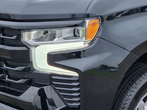 Certified 2024 Chevrolet Silverado 1500 RST AWD/4WD image 8