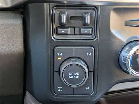 Used 2023 Ford F250 King Ranch w/ Chrome Package image 26