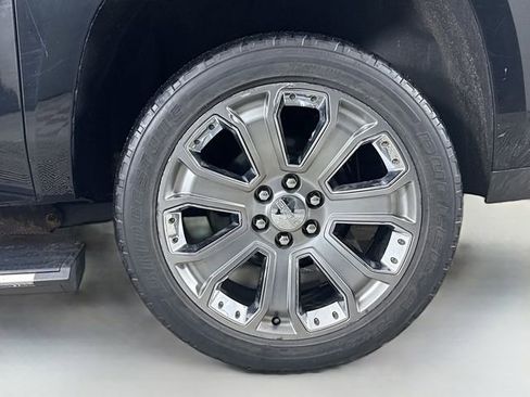 Used 2016 GMC Yukon XL Denali w/ Open Road Package image 34