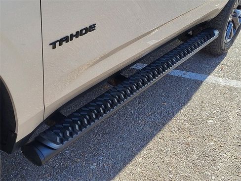 Used 2021 Chevrolet Tahoe Z71 image 34