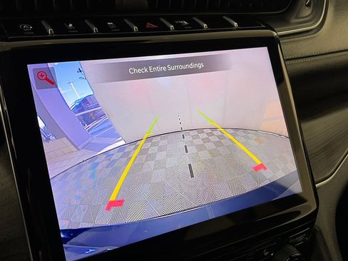 Used 2023 Jeep Grand Cherokee L Limited image 20