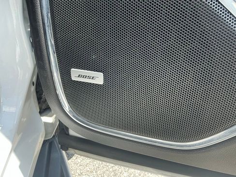 Used 2020 GMC Yukon XL SLT AWD/4WD image 17