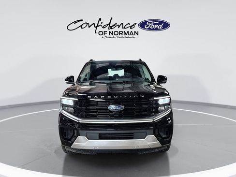 New 2026 Ford Expedition Platinum w/ Driver's Package image 2