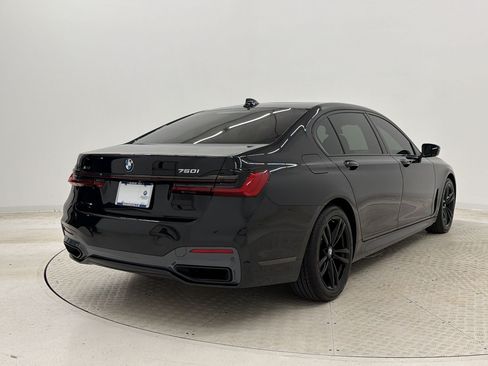 Used 2021 BMW 750i xDrive w/ Executive Package AWD/4WD image 9