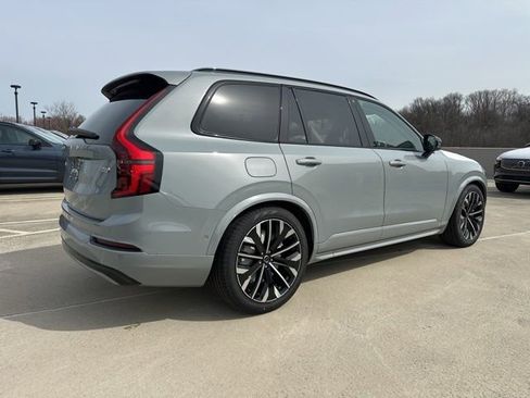 New 2026 Volvo XC90 T8 Ultra image 7