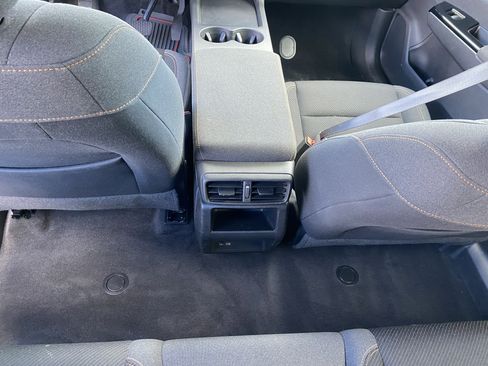 Used 2024 Honda Prologue EX image 18