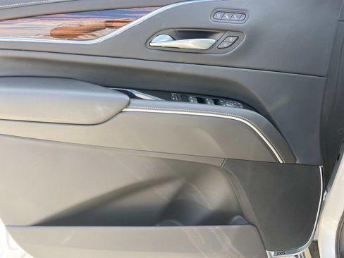 Certified 2023 Cadillac Escalade Premium Luxury AWD/4WD image 30