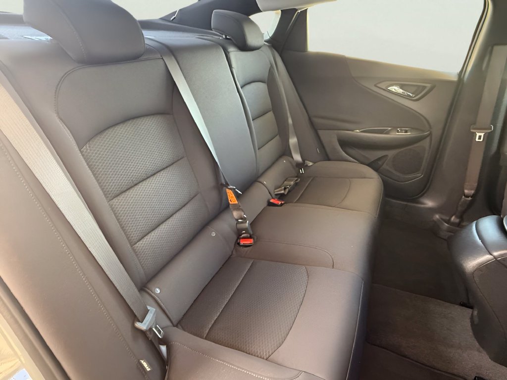 Used 2023 Chevrolet Malibu LS FWD image 32