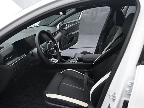 New 2026 Kia K5 GT-Line image 17