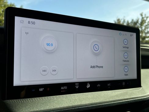Used 2025 Ford Maverick XLT w/ Equipment Group 302A AWD/4WD image 18