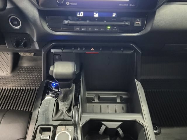 Used 2024 Toyota Tundra SR5 w/ SR5 Convenience Package AWD/4WD image 30