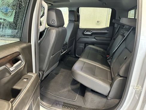 Used 2022 GMC Sierra 1500 SLT w/ SLT Convenience Package image 14