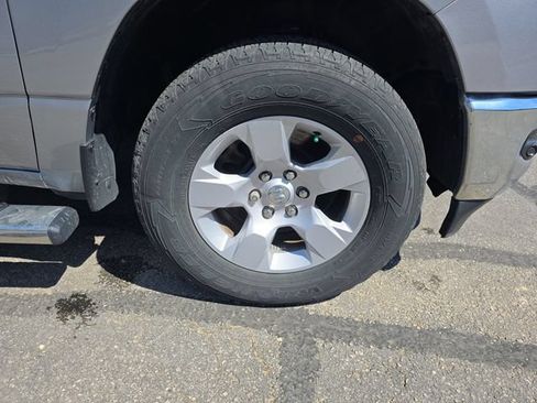 Used 2023 RAM 1500 Big Horn AWD/4WD image 17