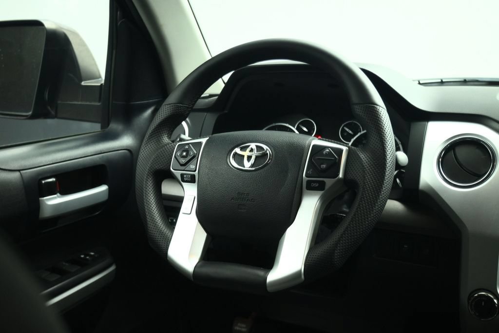 Used 2014 Toyota Tundra SR5 w/ SR5 Upgrade Package AWD/4WD image 39