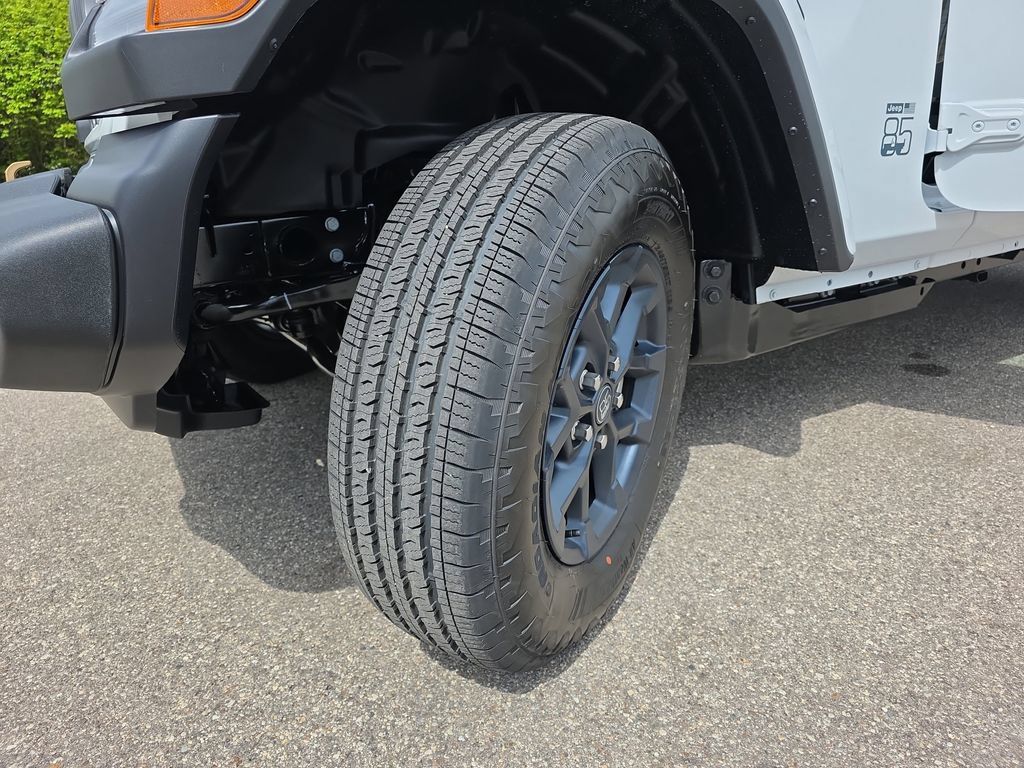 New 2026 Jeep Wrangler Unlimited Sport AWD/4WD image 30