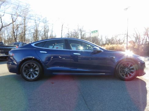 Used 2018 Tesla Model S 75D image 4