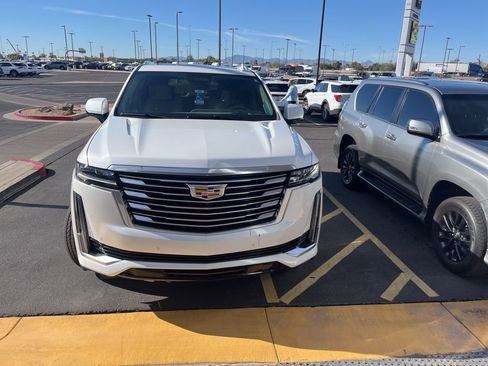 Used 2024 Cadillac Escalade Premium Luxury Platinum w/ Heavy-Duty Trailer Package image 2