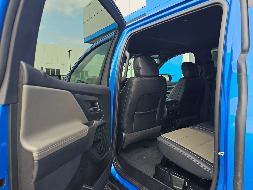 Used 2026 Chevrolet Silverado EV Trail Boss AWD/4WD image 21