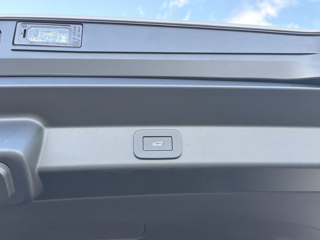 New 2027 Land Rover Range Rover Sport Dynamic SE AWD/4WD image 13