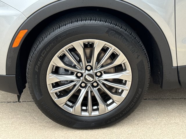 Used 2024 Cadillac XT4 Premium Luxury FWD image 15