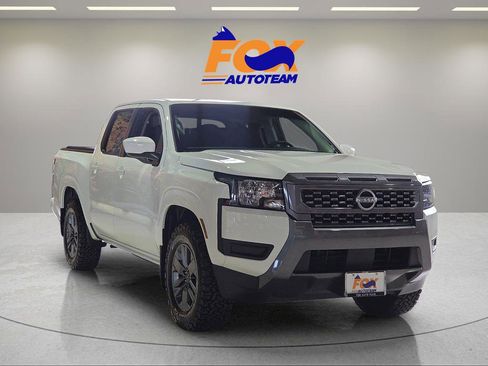 Used 2025 Nissan Frontier SV image 6