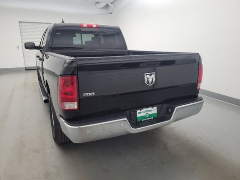 Used 2020 RAM 1500 Classic SLT w/ Luxury Group RWD image 6