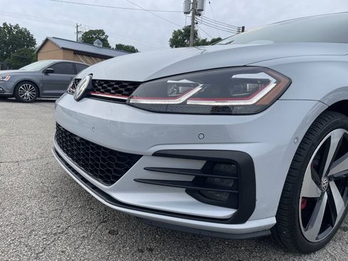 Used 2019 Volkswagen Golf 4-Door FWD image 9