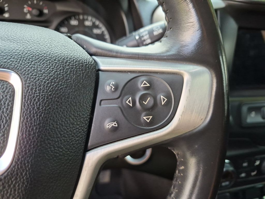 Used 2018 GMC Terrain SLE w/ Driver Convenience Package AWD/4WD image 22