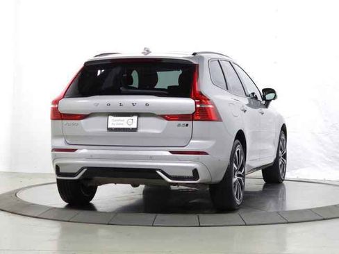 Certified 2025 Volvo XC60 B5 Plus AWD/4WD image 12