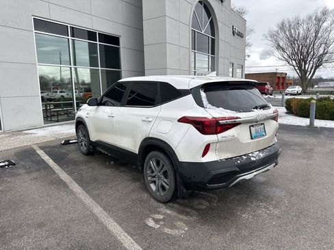 Used 2022 Kia Seltos LX image 4