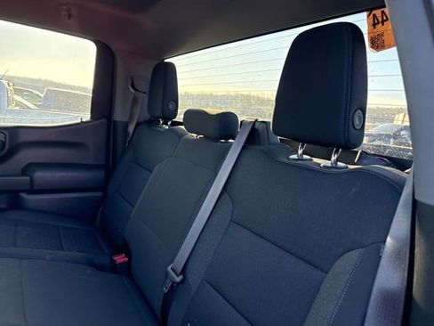 Used 2023 Chevrolet Silverado 1500 Custom image 10
