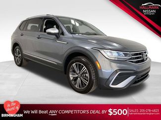 Used 2024 Volkswagen Tiguan SE video 1