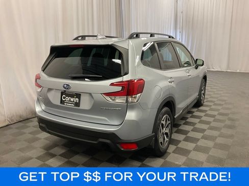 Used 2023 Subaru Forester Premium AWD/4WD image 3