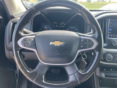 Used 2022 Chevrolet Colorado LT w/ Fleet Safety Package RWD image 16