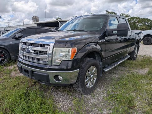 Used 2014 Ford F150 XLT w/ Equipment Group 302A Luxury AWD/4WD image 2