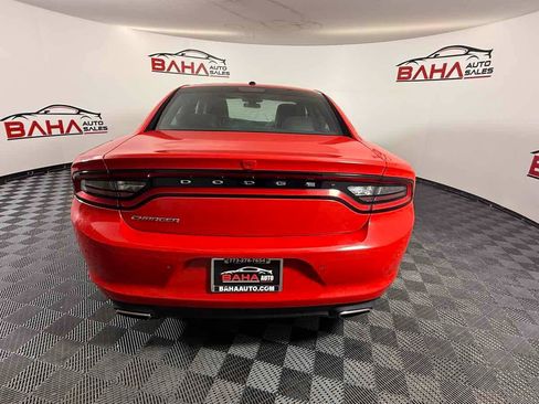 Used 2021 Dodge Charger SXT w/ Leather Interior Group RWD image 11