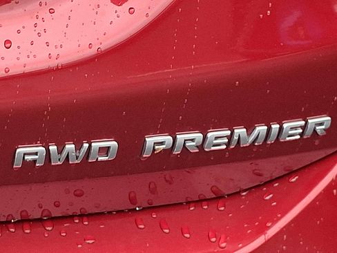 Used 2020 Chevrolet Equinox Premier AWD/4WD image 32