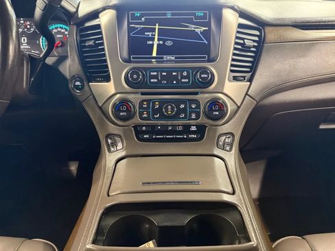 Used 2019 GMC Yukon XL Denali w/ Denali Ultimate Package AWD/4WD image 18