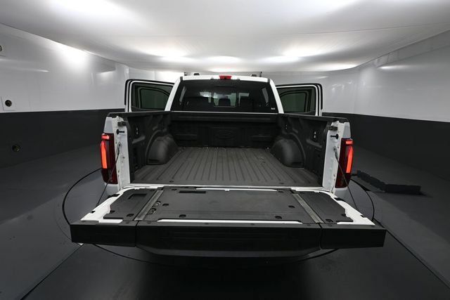Used 2025 Ford F150 Platinum AWD/4WD image 35