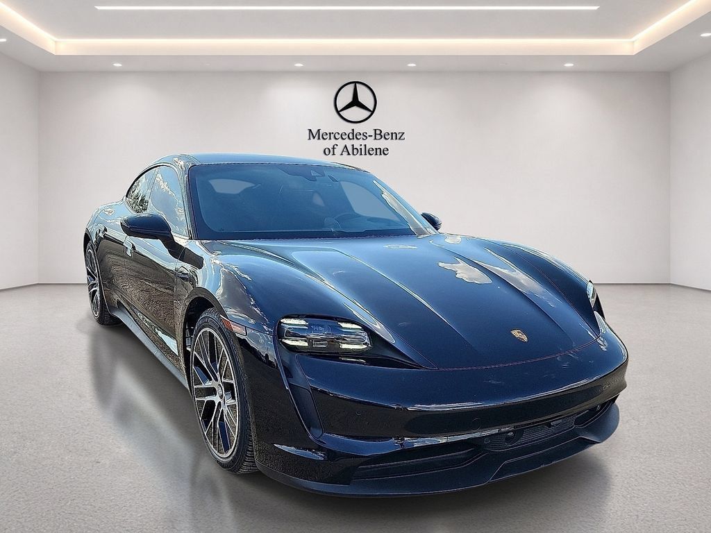 Used 2022 Porsche Taycan RWD image 11