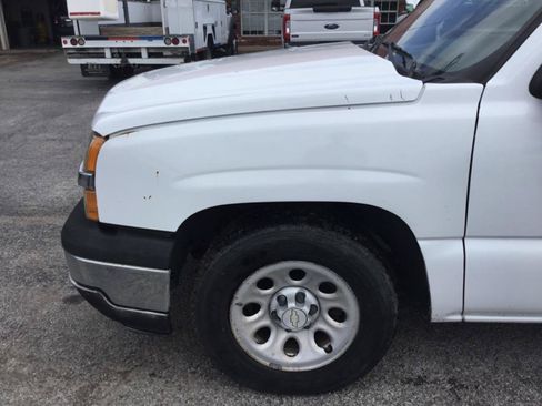 Used 2006 Chevrolet Silverado 1500 W/T RWD image 4
