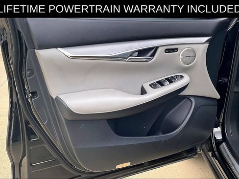 Used 2023 INFINITI QX50 Luxe FWD image 16