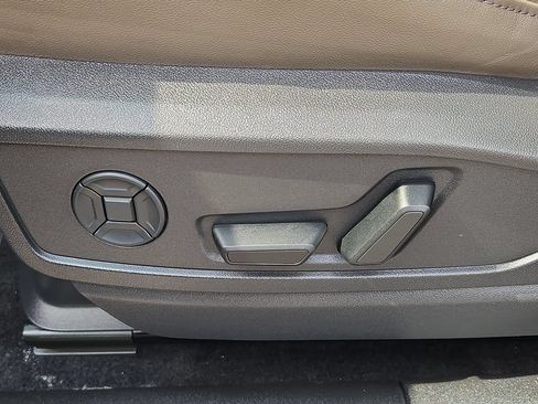Certified 2025 Audi Q5 Premium Plus w/ Premium Plus AWD/4WD image 26