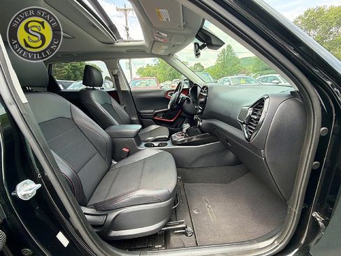 Used 2020 Kia Soul GT-Line Turbo FWD image 16