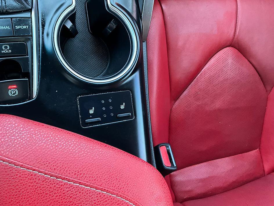 Used 2019 Toyota Camry XSE FWD image 25