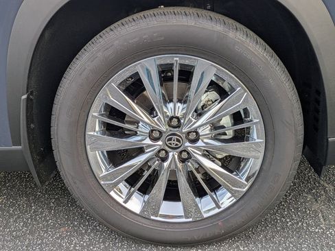 New 2026 Toyota Grand Highlander Platinum image 12