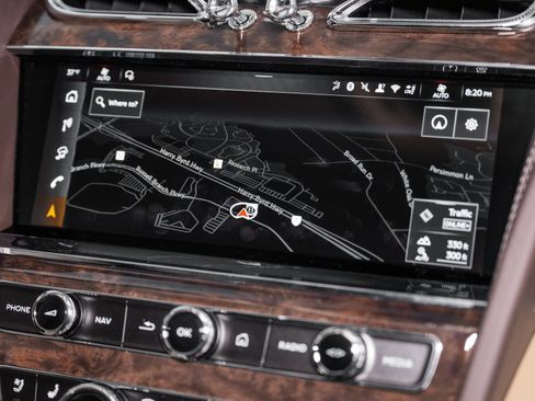 Used 2025 Bentley Bentayga Extended Wheelbase image 42