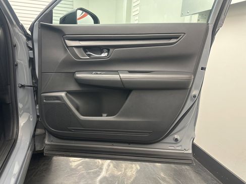 Used 2025 Honda CR-V Sport image 10